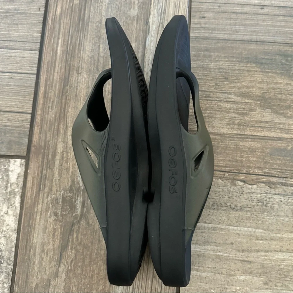 Oofos Men's OOriginal Sport Sandals size 10